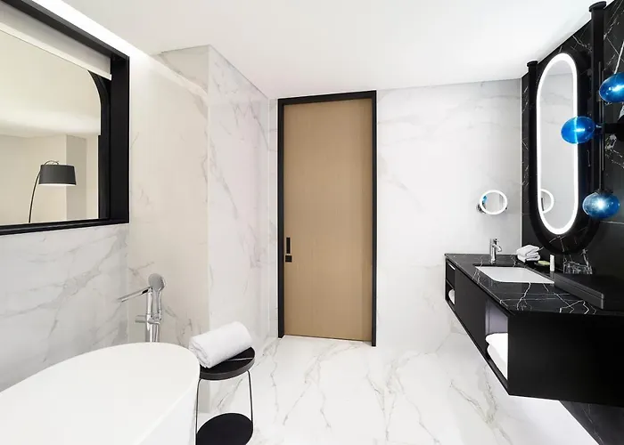 Le Meridien Myeongdong Сеул
