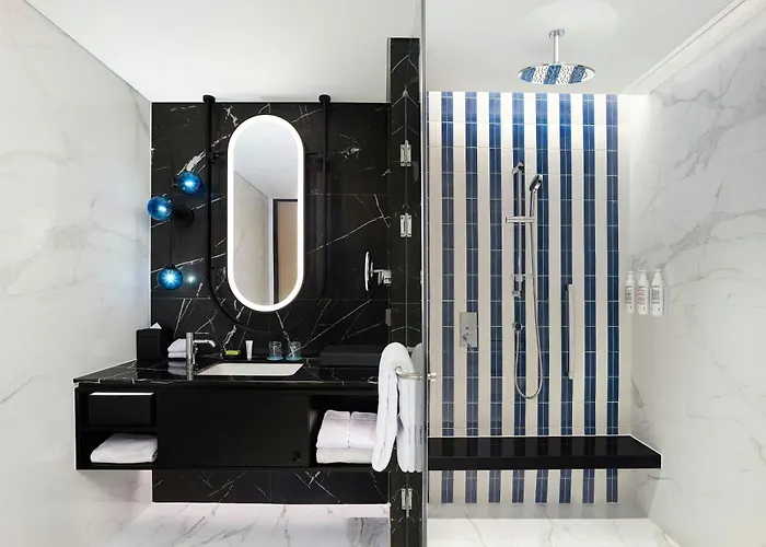 Le Meridien Myeongdong Отель 5*