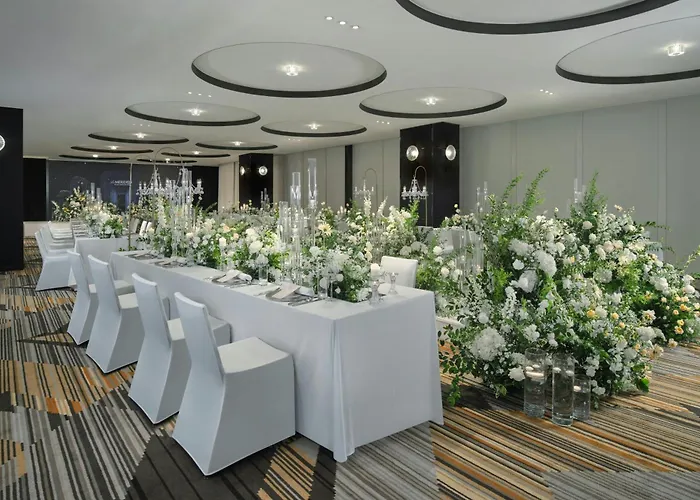 Le Meridien Myeongdong 5* Сеул